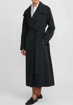 The Row Cadel Trench Coat In Black