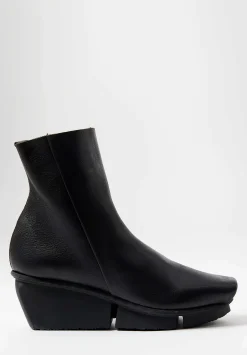 Trippen Flaw Boot In Black