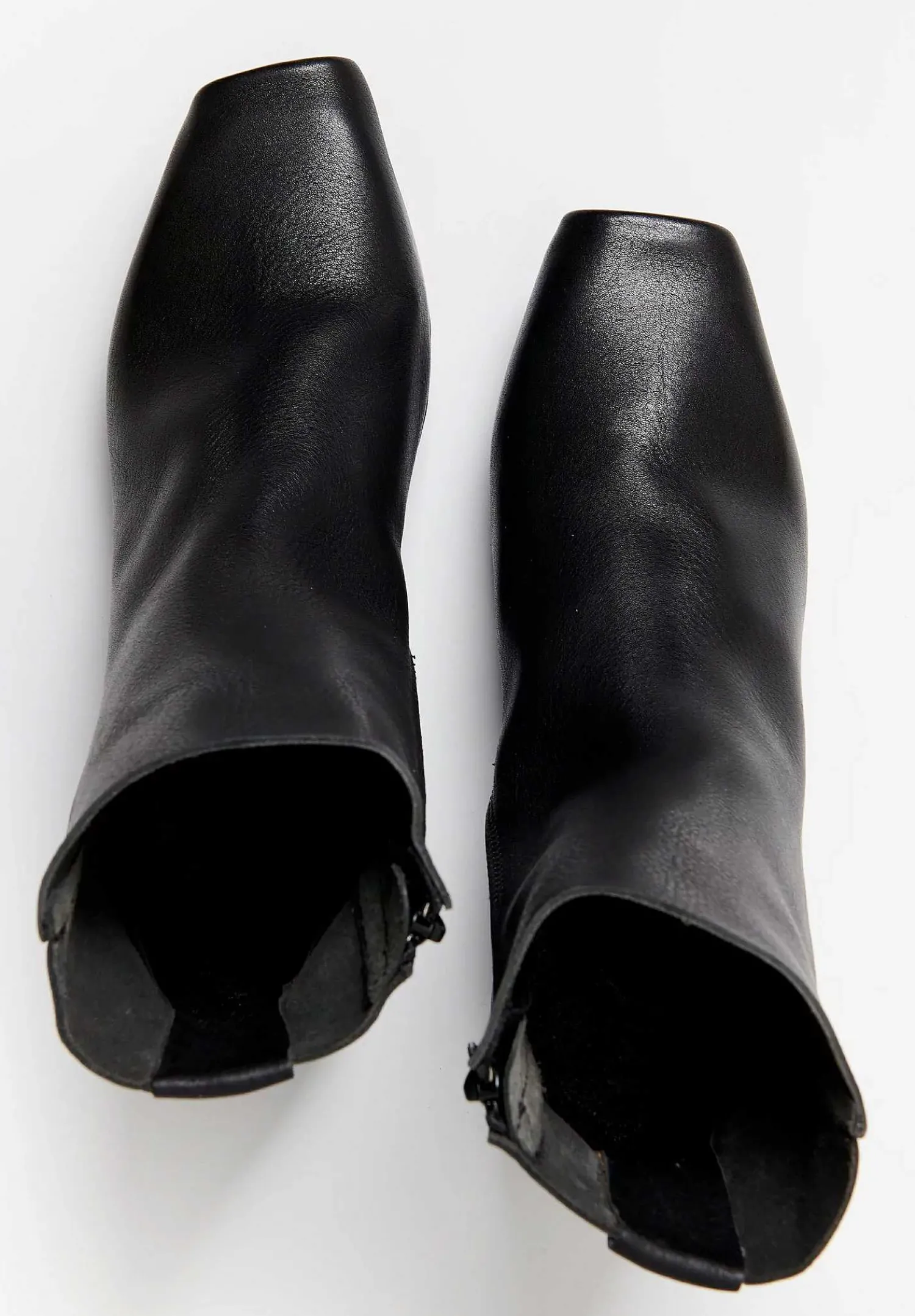 Trippen Flaw Boot In Black