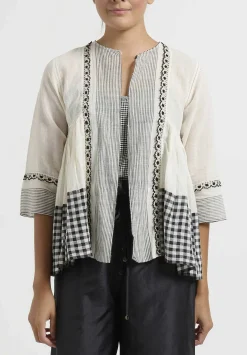 Péro Gathered And Crocheted Top In White & Black