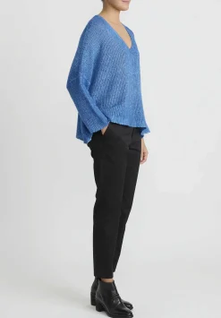 Avant Toi Hand-Painted Cashmere And Silk Loose Knit V-Neck Sweater In Genziana Blue