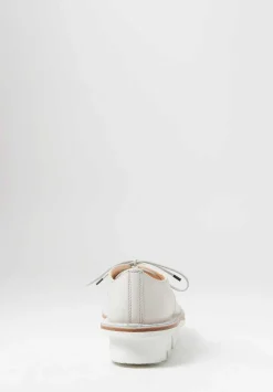 Trippen Lace Up Sprint Shoe In Avorio White