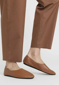 Jil Sander Leather Flat Ballet Slippers In Hazel Brown