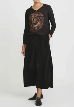 Gilda Midani Pattern Dyed V-Neck Long Sleeve Trapeze Top In Fire Ring Black