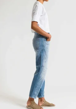 Closed Pedal Pusher Distressed Jeans In Vintage
