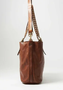 Campomaggi Riveted Shopping Bag In Cognac Brown
