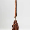 Campomaggi Simple Knot Crossbody Bag In Cognac Brown